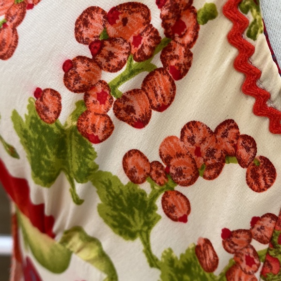 Vintage 90s Y2K πππππRARE Betsey Johnson White Silk Fruit Dress, Size 6 - Picture 5 of 16
